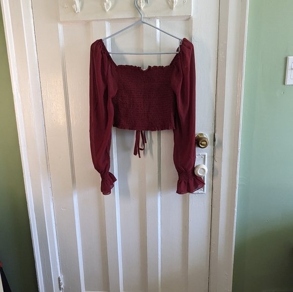 Puff sleeve red top - Picture 2 of 4